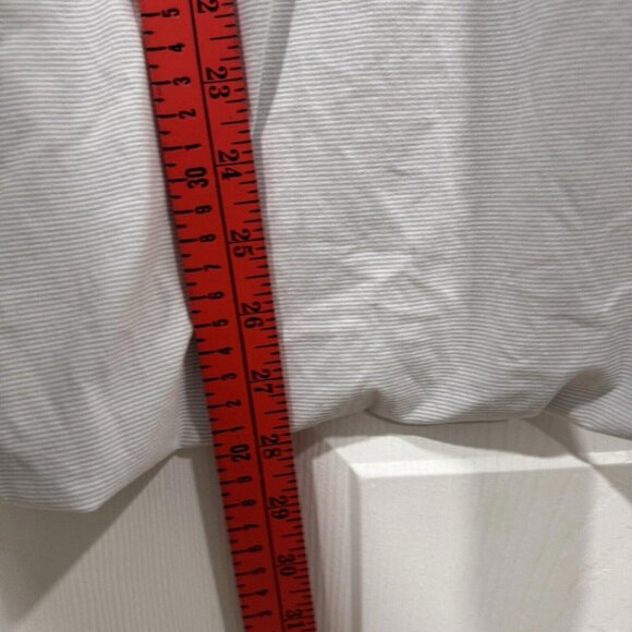 Lululemon Scarf Vinyassa White Gray Striped Snaps Infinity Wrap Cowl Shawl - Picture 4 of 6